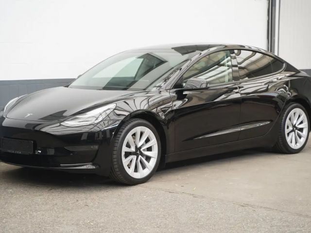 Tesla Model 3 Standard Range