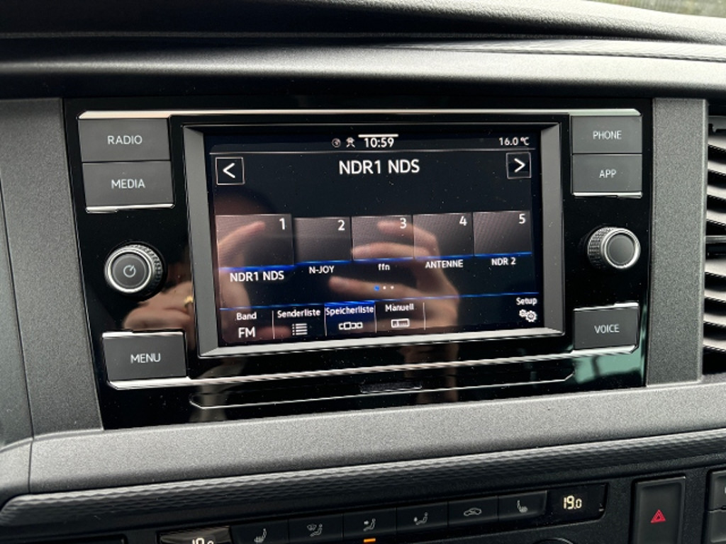 Volkswagen Caravelle