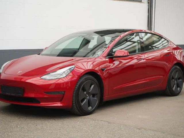 Tesla Model 3 Standard Range