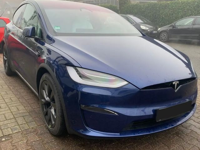 Tesla Model X Plaid