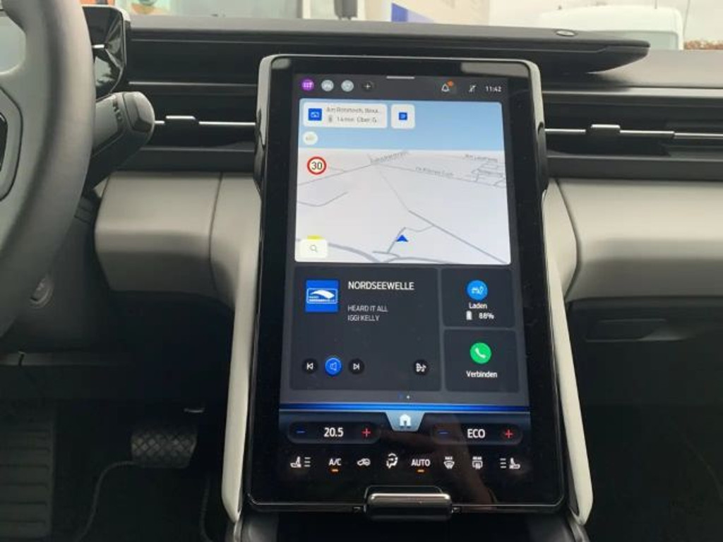 Ford Explorer RWD Extended range