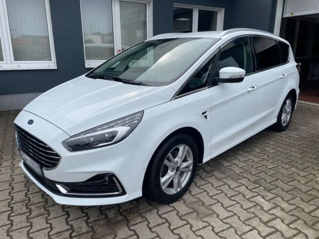 Ford S-Max Titanium