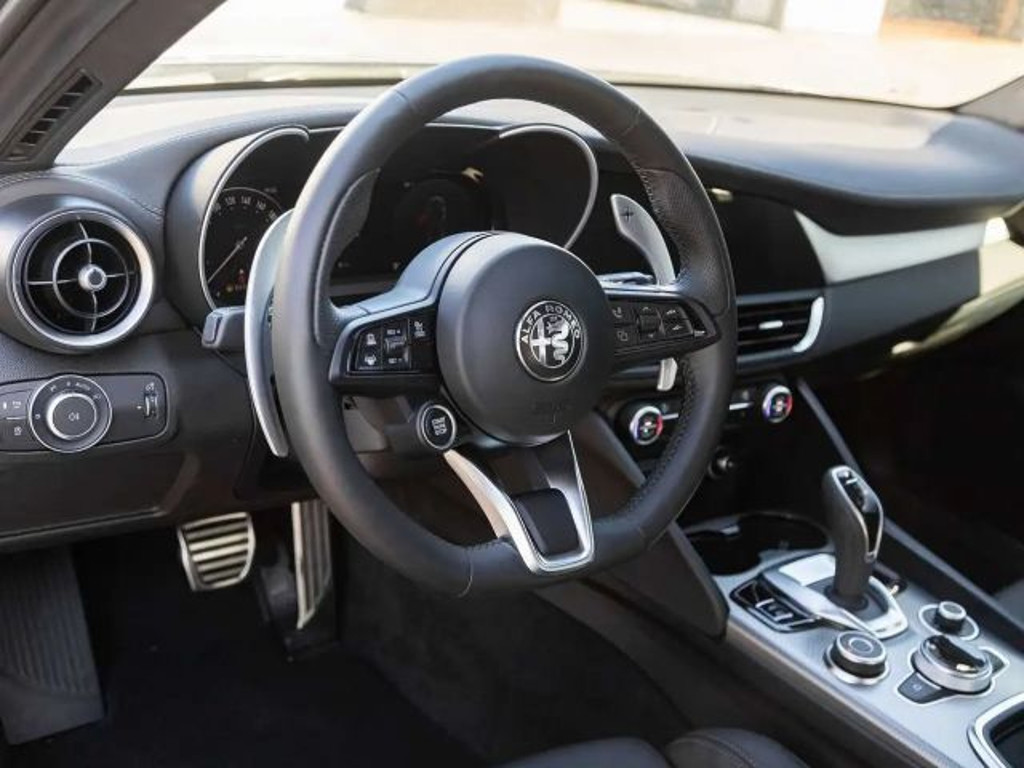 Alfa Romeo Giulia Veloce Q4 AT8