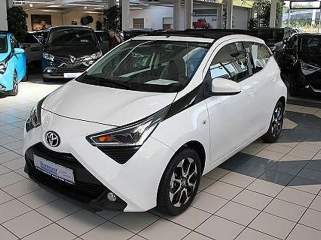 Toyota Aygo Hatchback X-sky