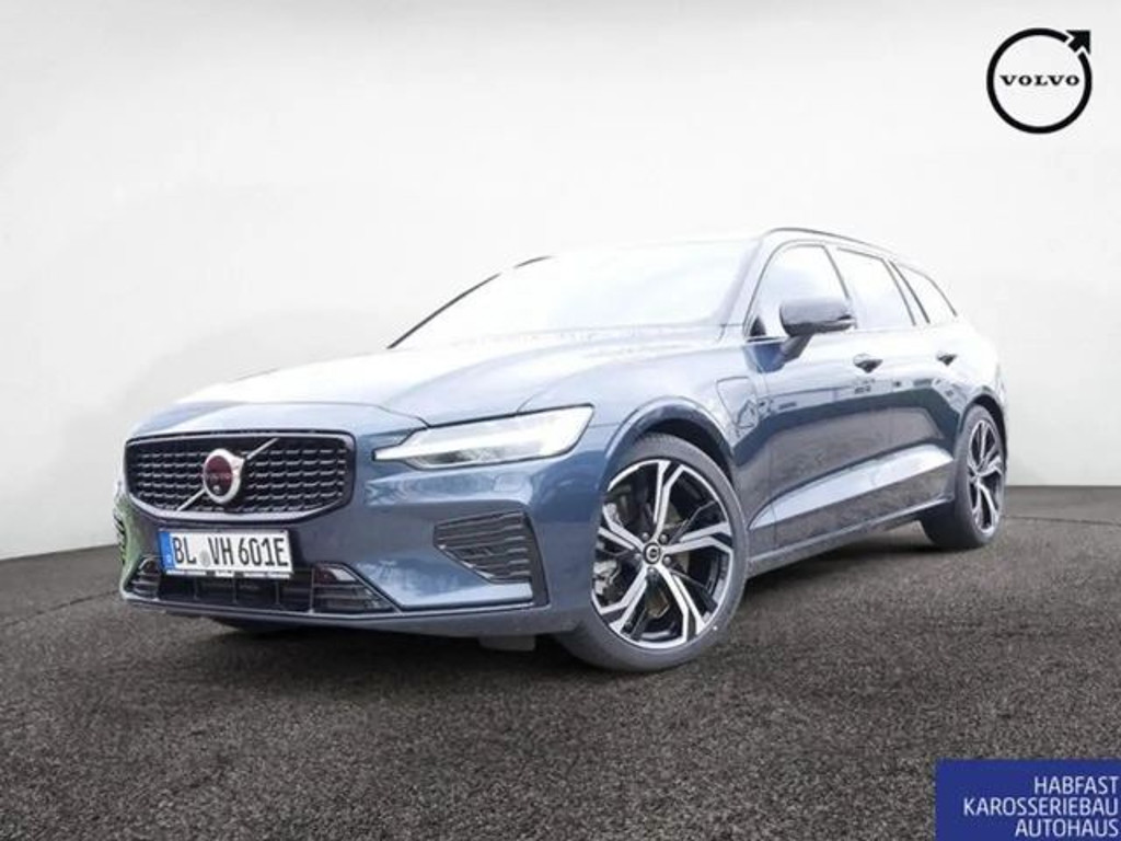 Volvo V60 AWD T8 Hybrid Plus Dark