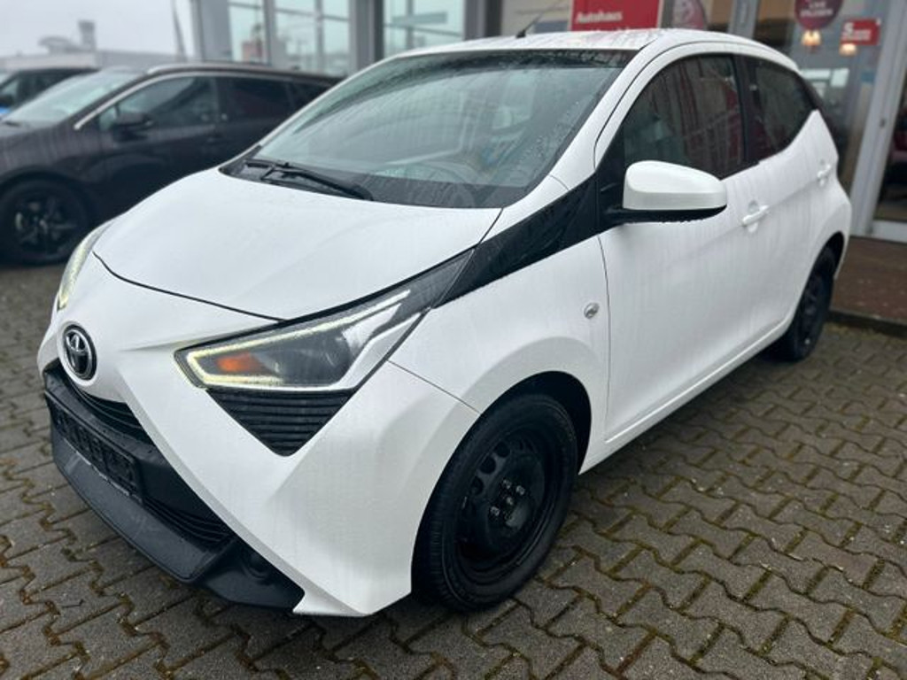 Toyota Aygo X-play 5-deurs Play