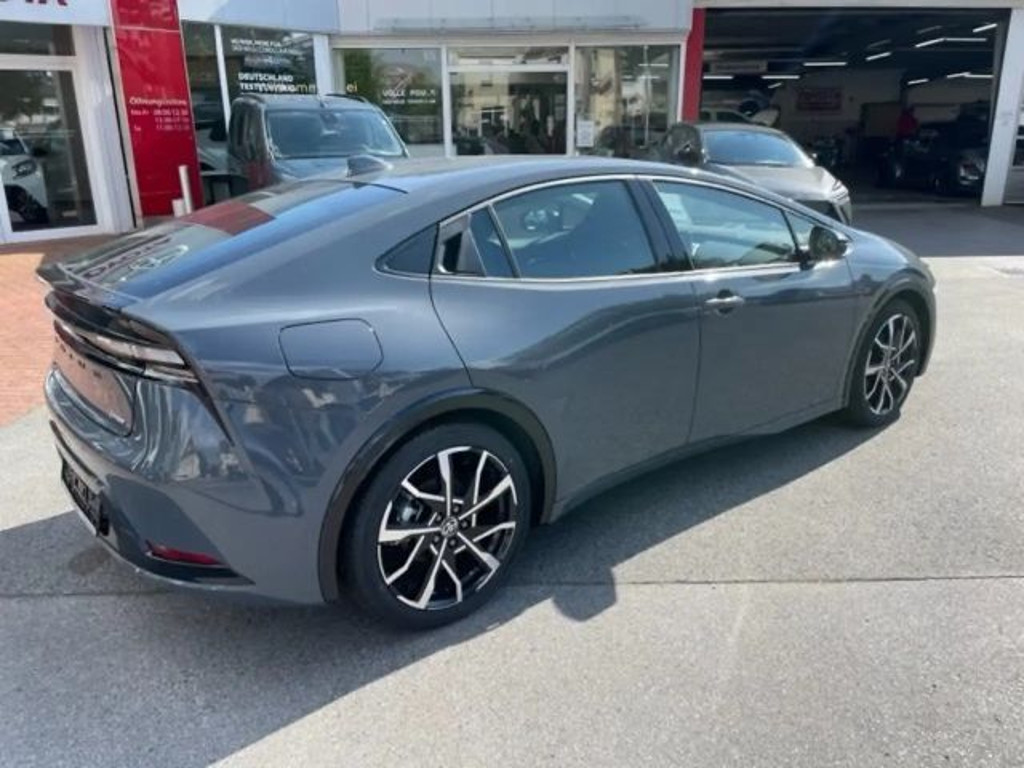 Toyota Prius Executive Hatchback Plug-in Hybride