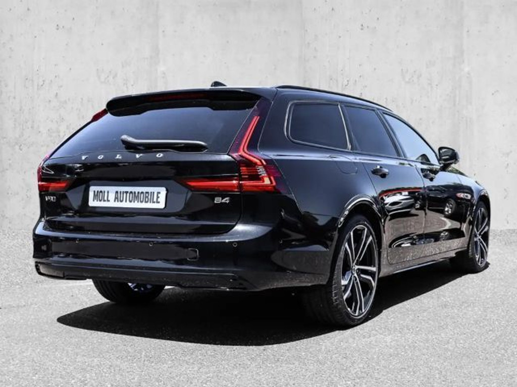 Volvo V90 Ultimate Dark
