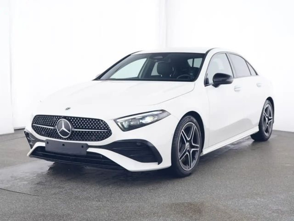Mercedes-Benz A-Klasse A 250 4MATIC AMG Line