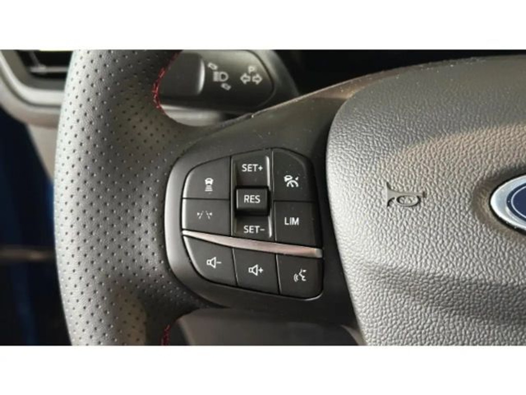 Ford Kuga ST Line Hybrid X