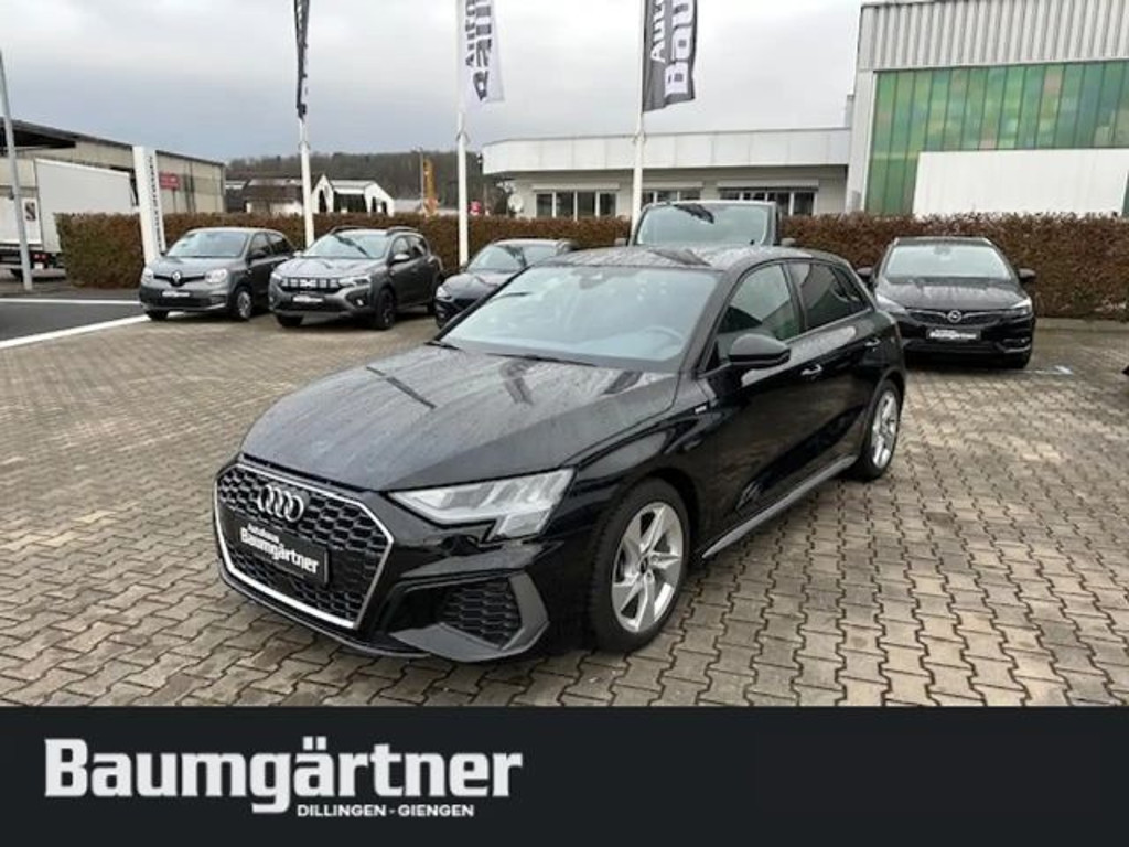 Audi A3 Sportback Sedan S-Line S-Tronic 35 TFSI