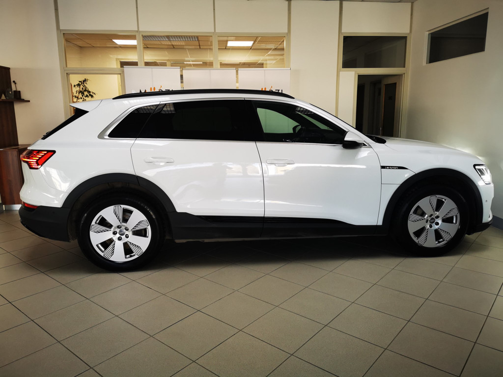 Audi e-tron Quattro Business 55