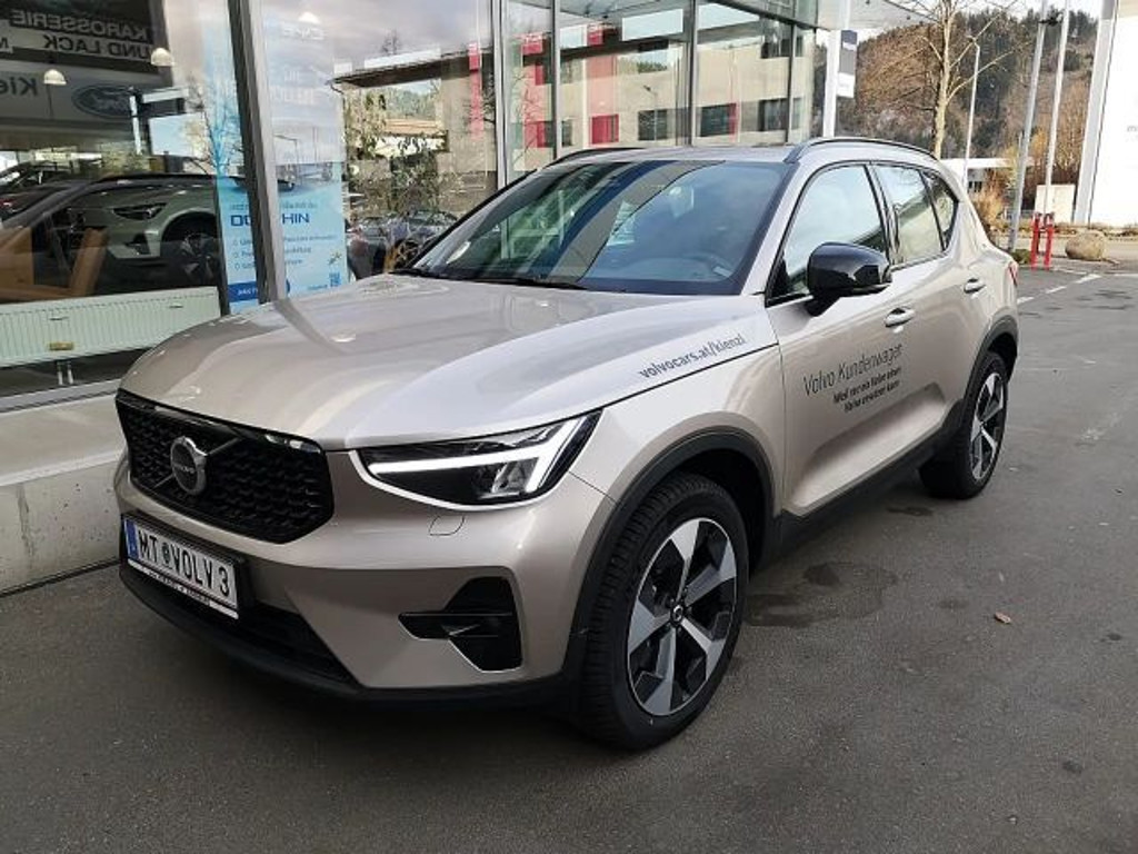 Volvo XC40 Ultimate Dark