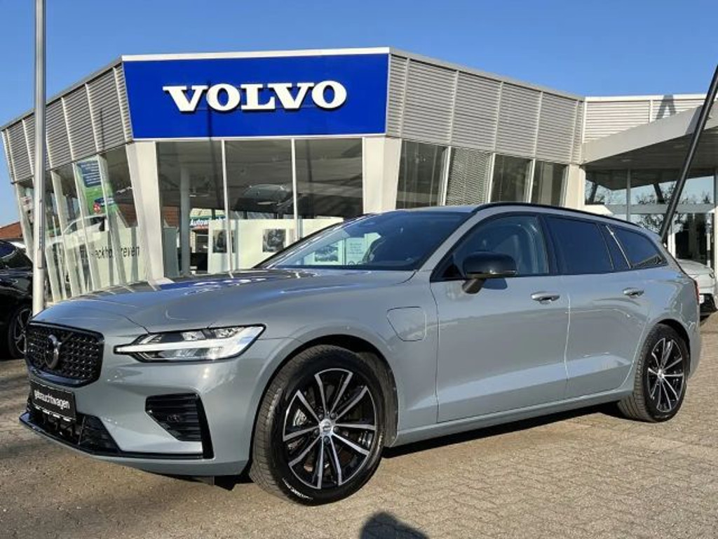 Volvo V60 AWD T6 Hybrid Plus Dark