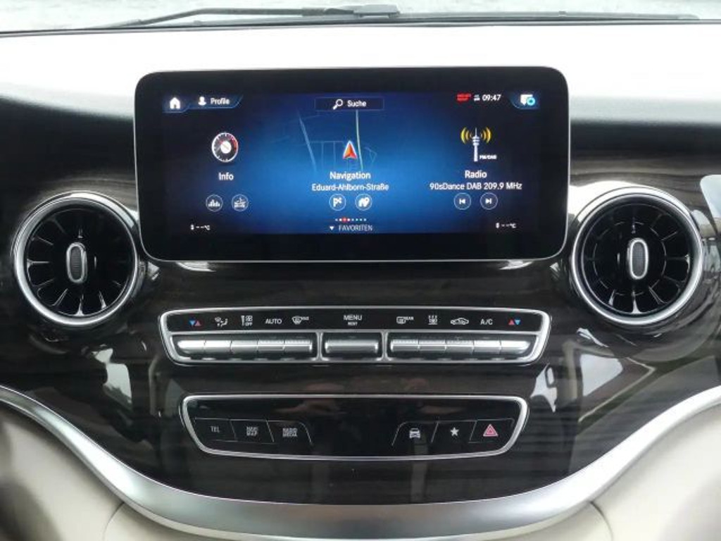 Mercedes-Benz Marco Polo