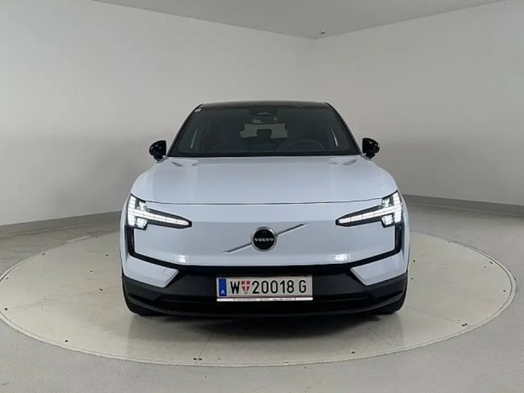 Volvo EX30 AWD Plus Vierwielaandrijving Performance Twin motor