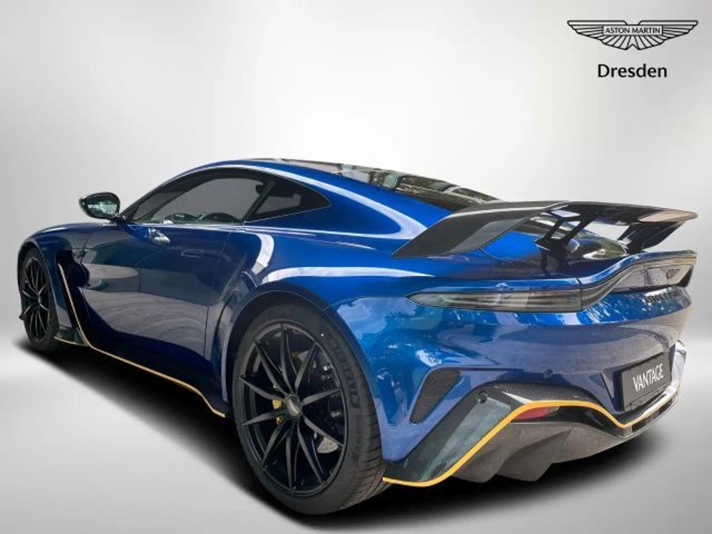 Aston Martin Vantage