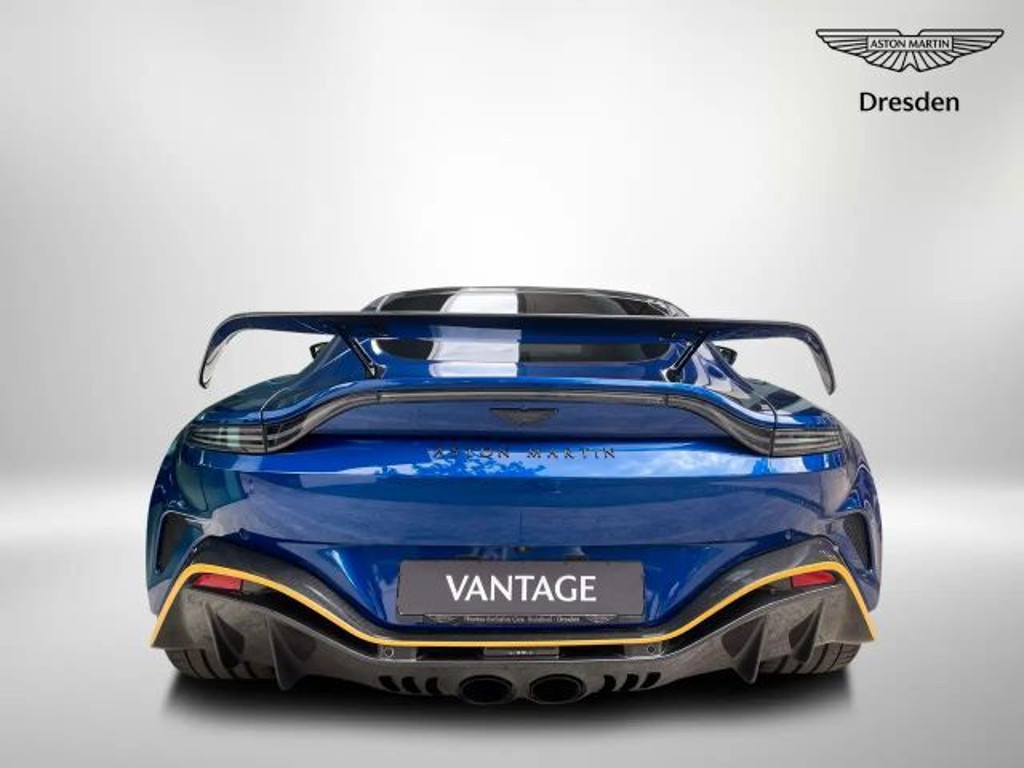 Aston Martin Vantage