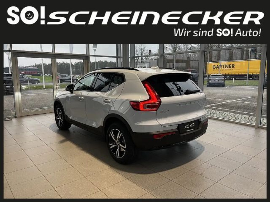 Volvo XC40 Plus Dark