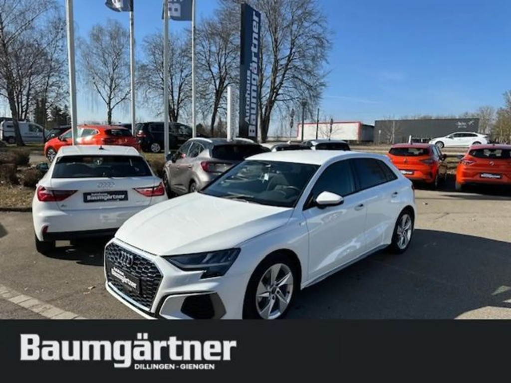 Audi A3 Sportback Sedan S-Line S-Tronic 35 TFSI