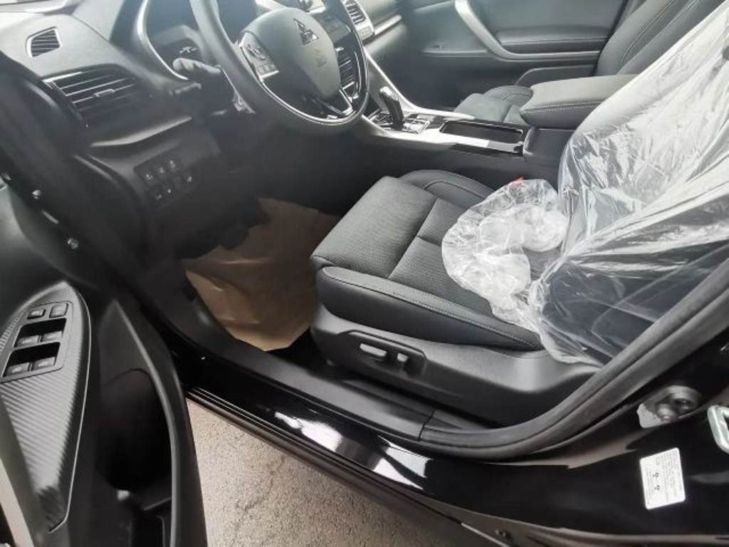 Mitsubishi Eclipse Cross CVT Intense PHEV 4WD