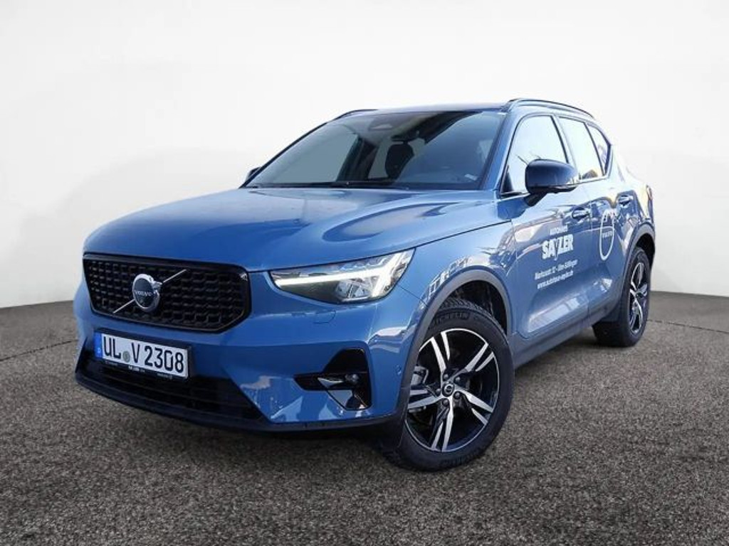 Volvo XC40 Plus Dark