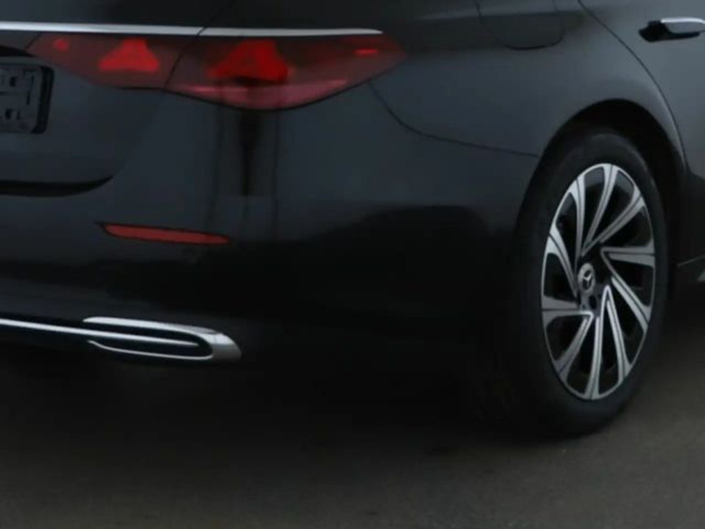 Mercedes-Benz E-Klasse E 220 AVANTGARDE E 220 d Sedan