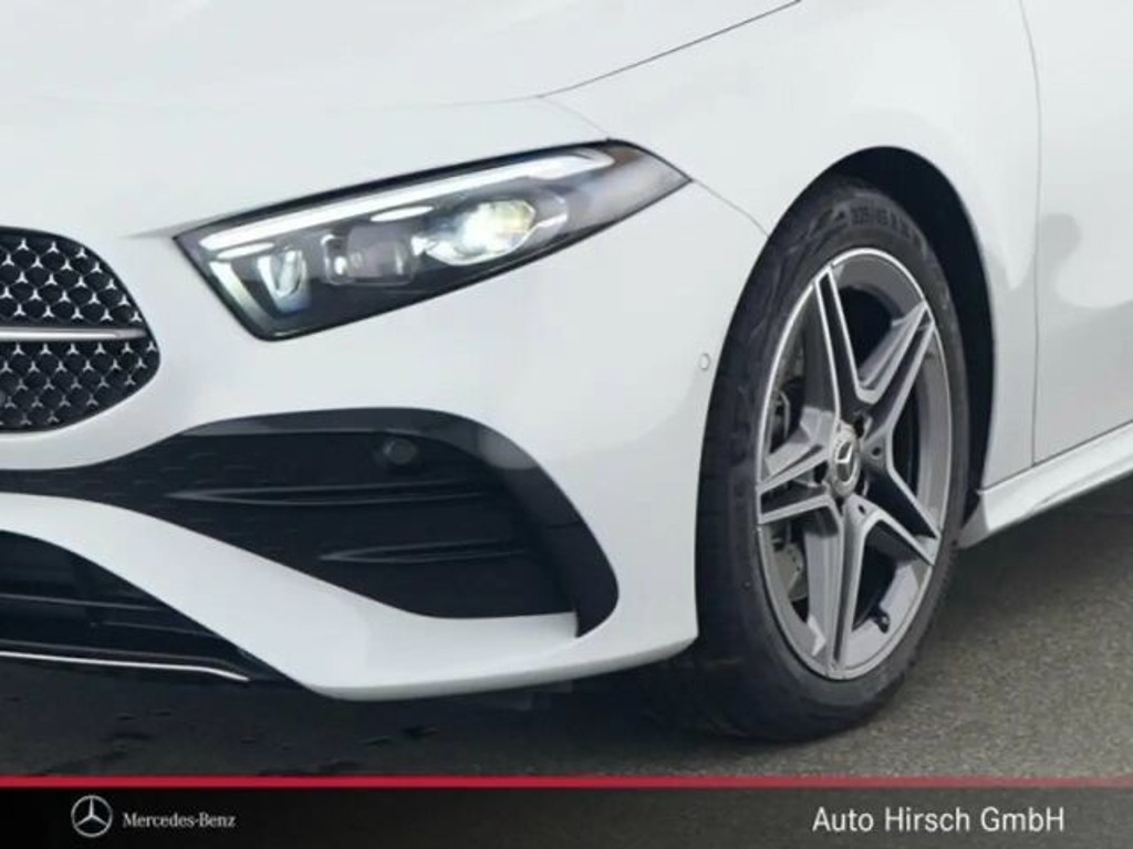 Mercedes-Benz A-Klasse A 220 AMG Line A 220 d