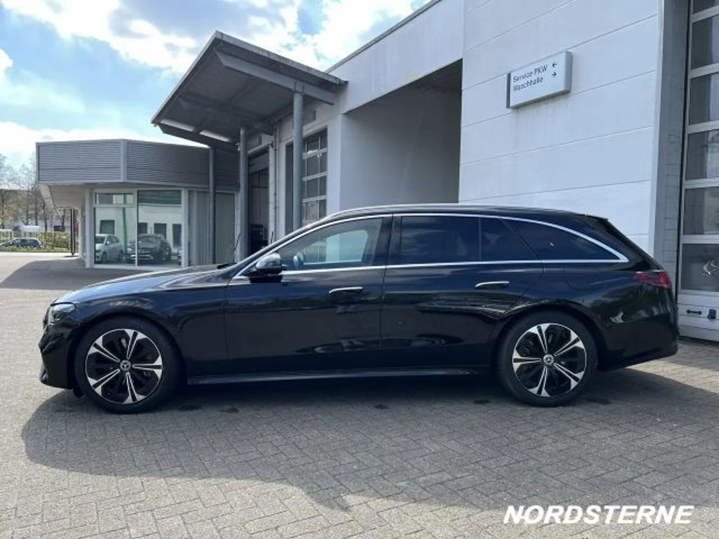 Mercedes-Benz E-Klasse E 300 4MATIC AVANTGARDE Estate E 300 e E 300 de