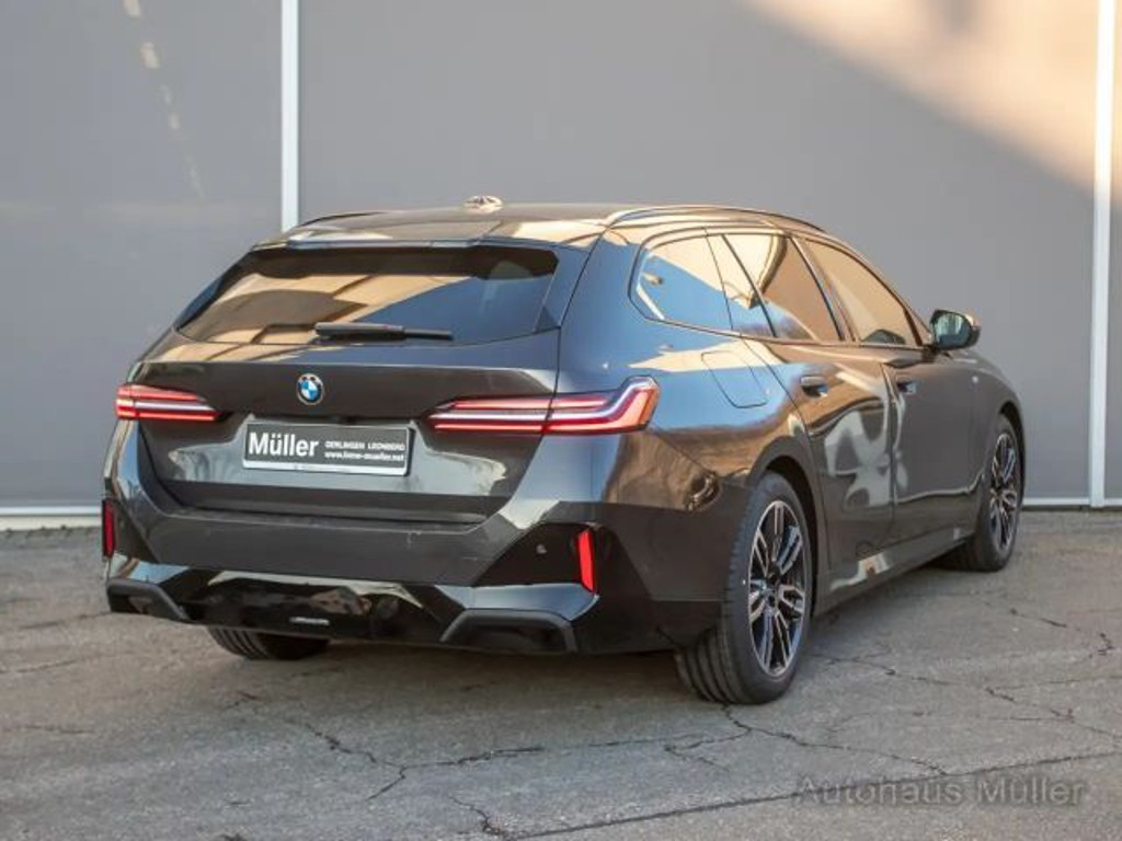BMW 5 Serie 520 M-Sport Touring 520d