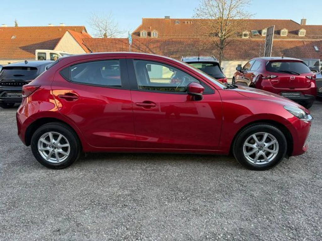 Mazda 2 Center-Line Face Lift LED Apple Car Play+ Android