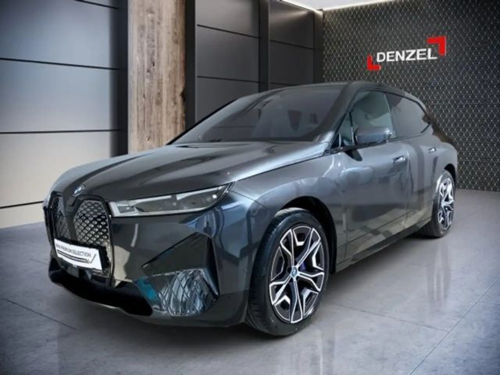 BMW iX xDrive50
