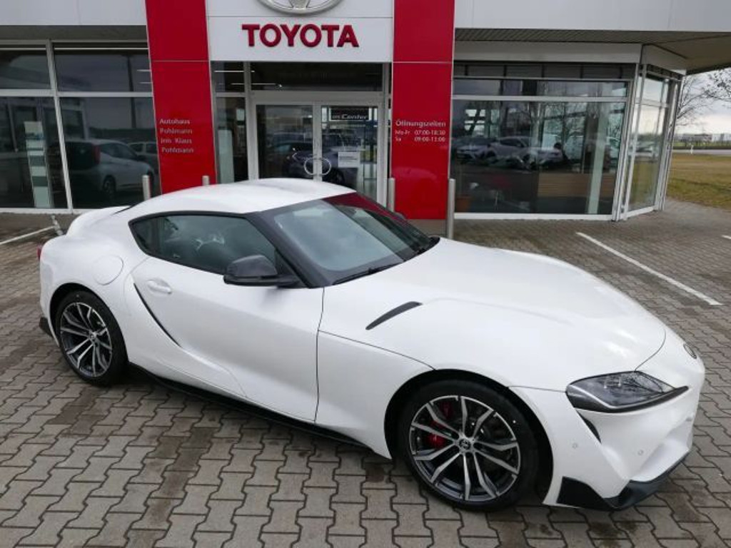 Toyota Supra Dynamic