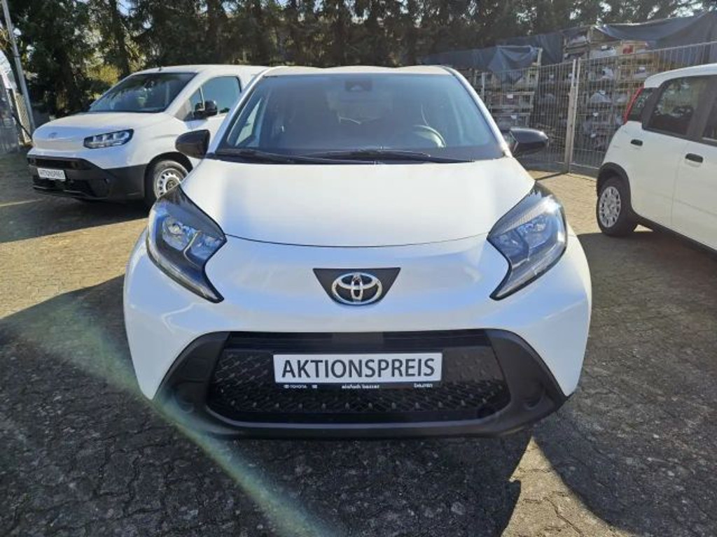 Toyota Aygo X Hatchback X-play Play
