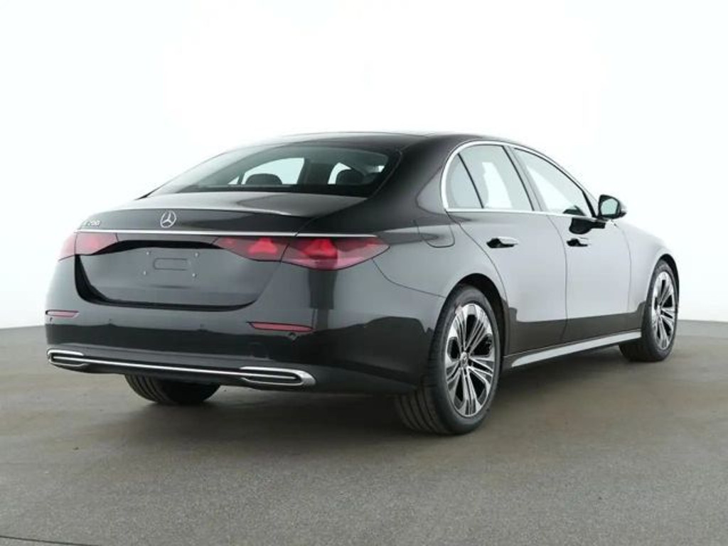 Mercedes-Benz E-Klasse E 200 AVANTGARDE Sedan