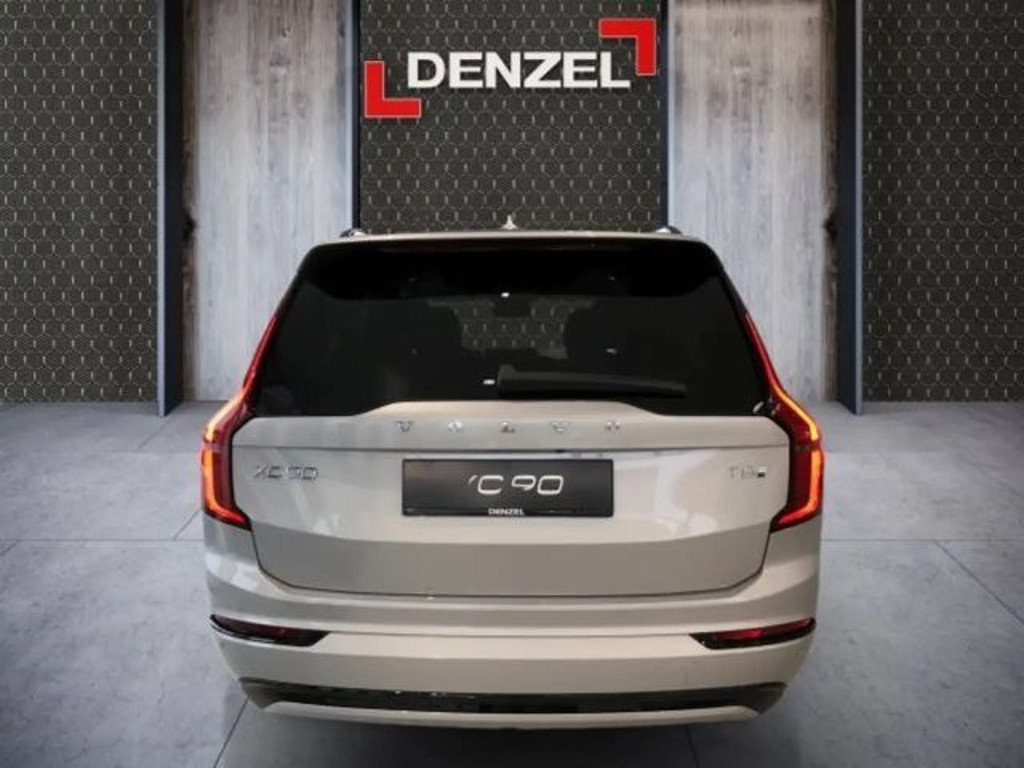 Volvo XC90 T8 Dark Ultra