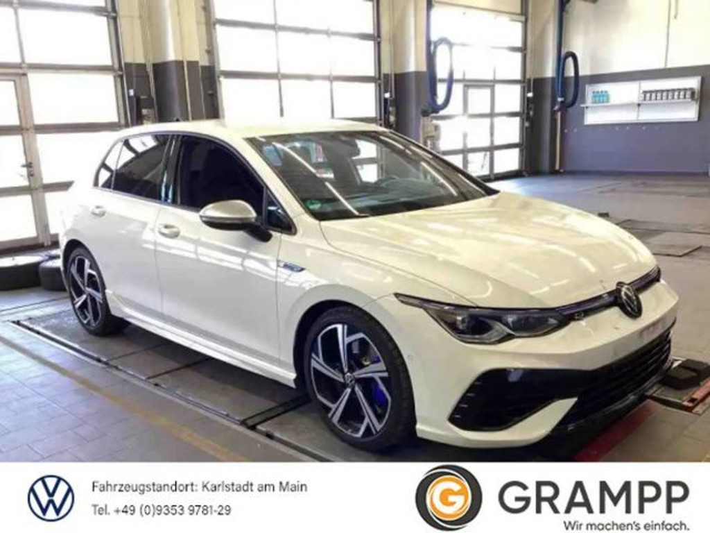Volkswagen Golf "R" +DCC+AKRAPOVIC+LEDER+MATRIX+ASSISTS+