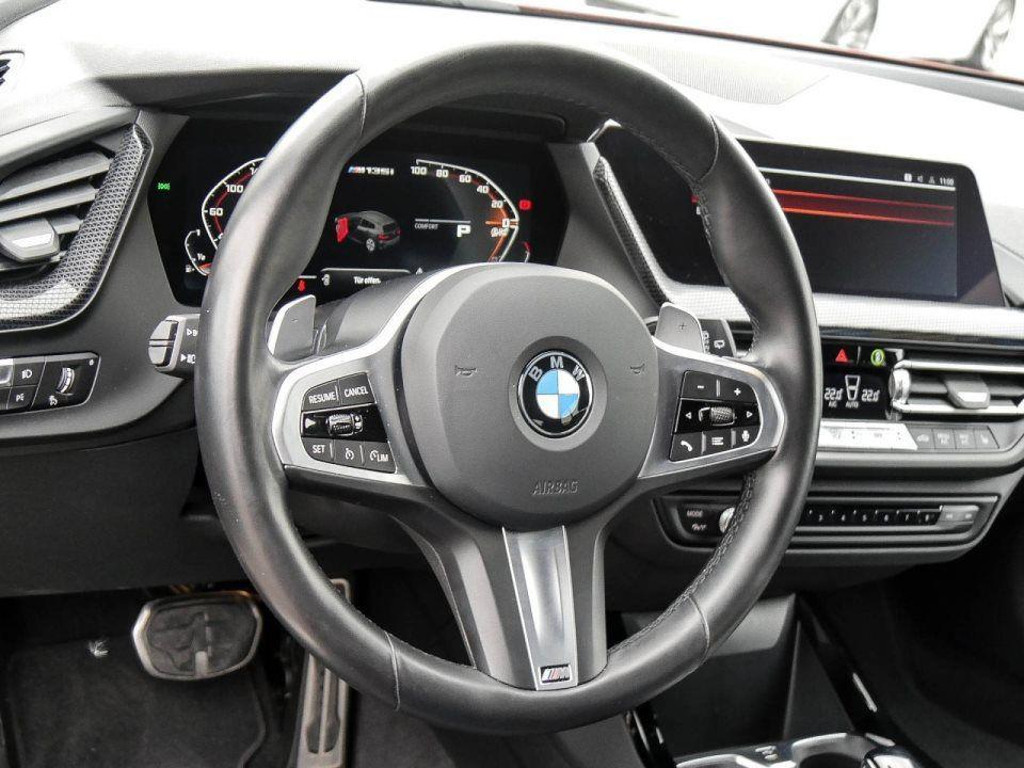 BMW M135i
