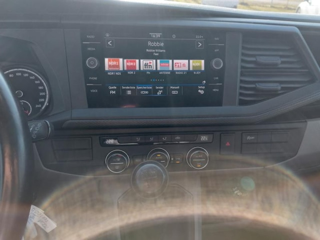 Volkswagen Caravelle