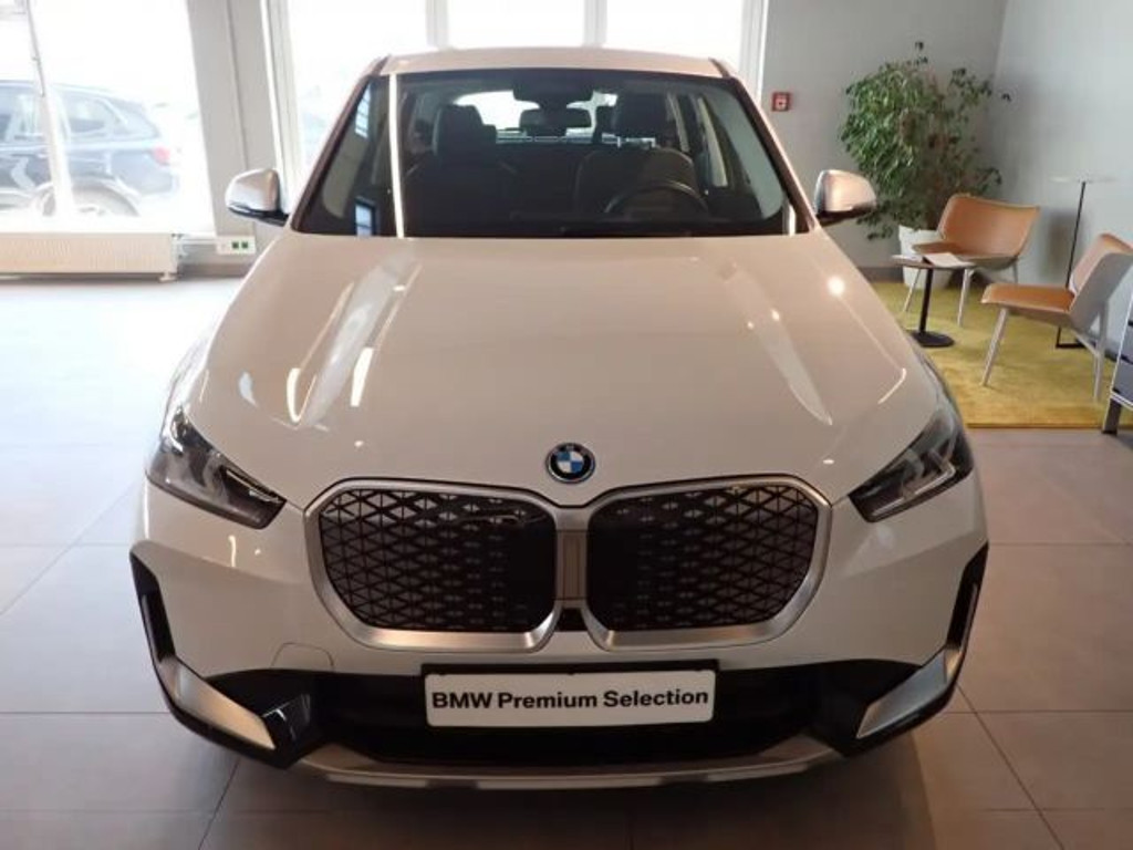 BMW iX1 xDrive30