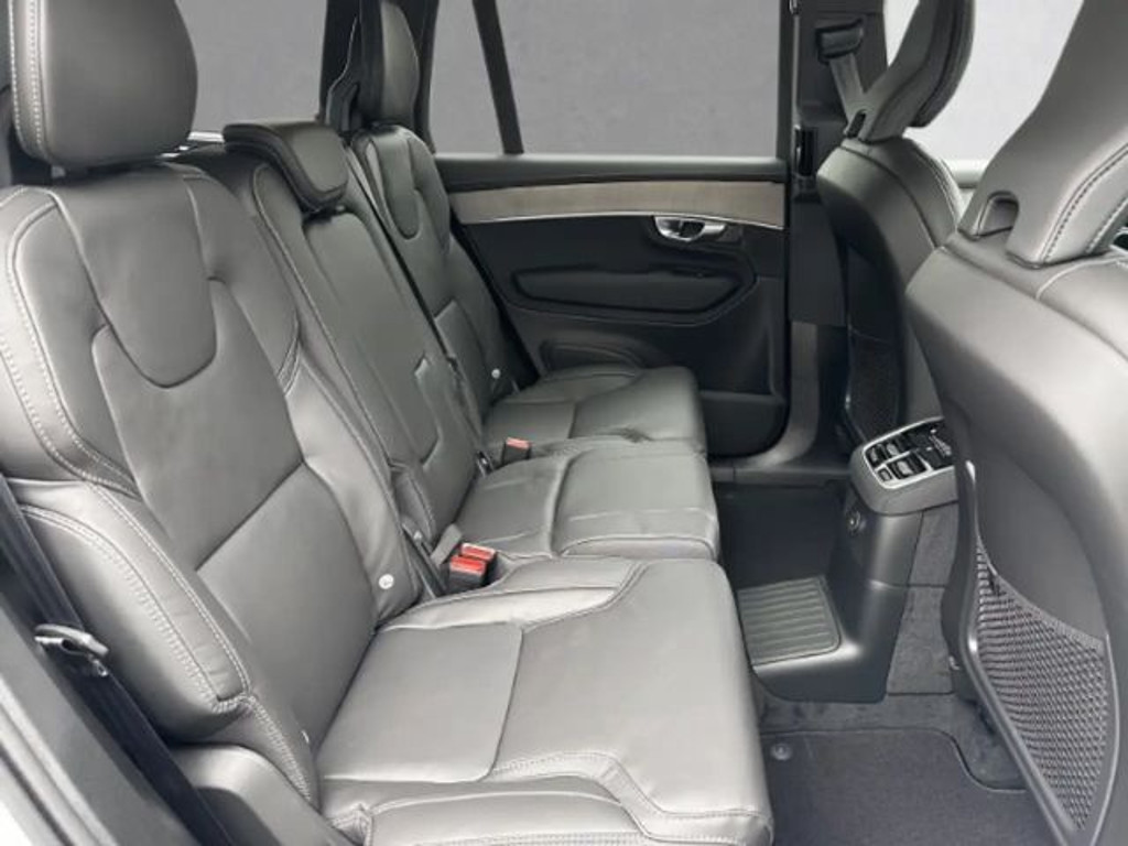 Volvo XC90 AWD T8 Recharge Plus Dark