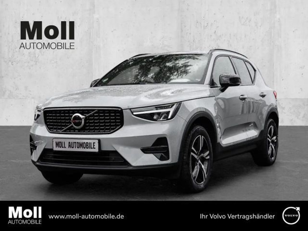 Volvo XC40 Plus Dark