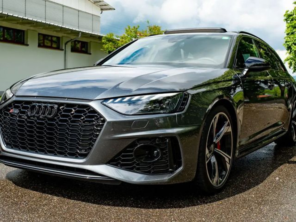 Audi RS4 Avant Quattro