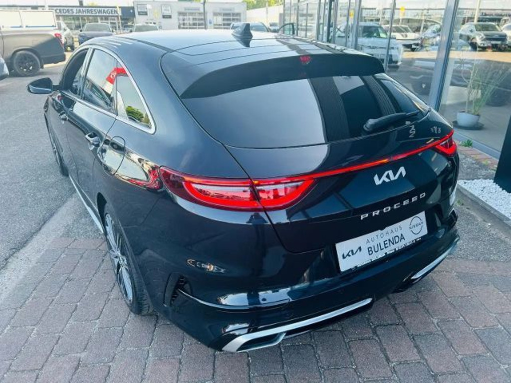 Kia ProCeed