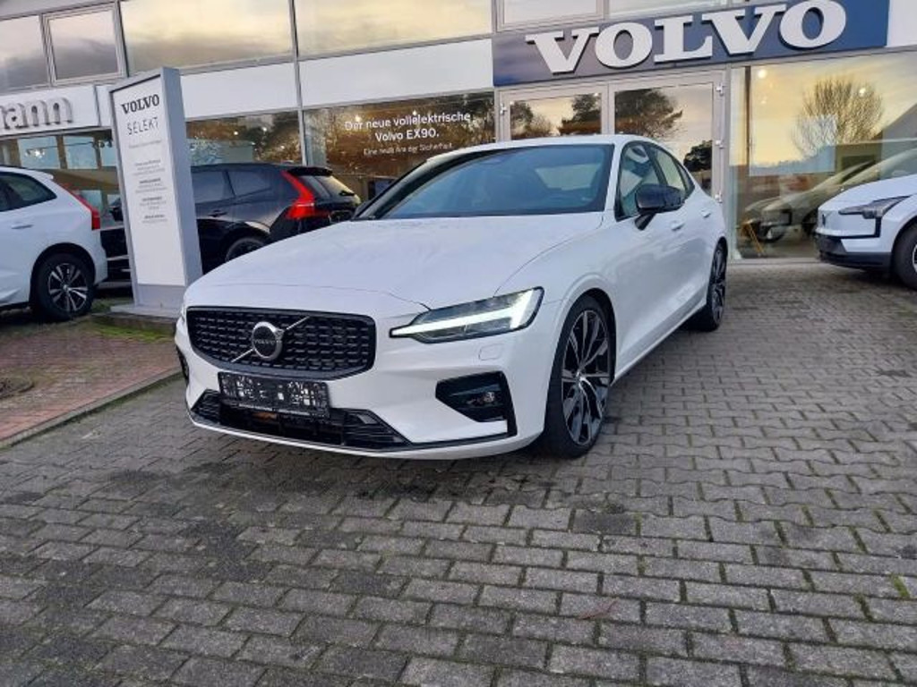 Volvo S60 AWD Ultimate Dark