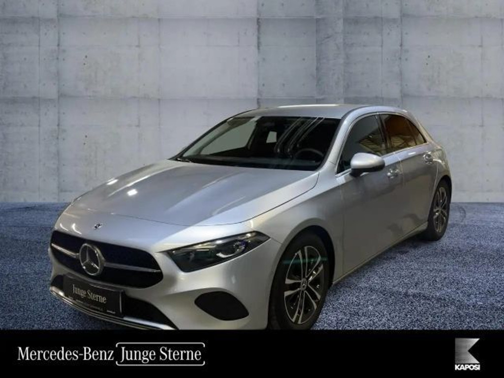 Mercedes-Benz A-Klasse A 200 Progressive A 200 d Hatchback