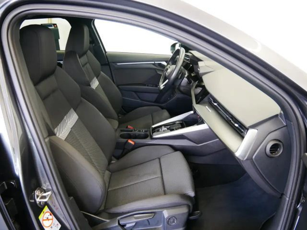 Audi A3 Sportback Sedan S-Line Hybride 45 TFSI