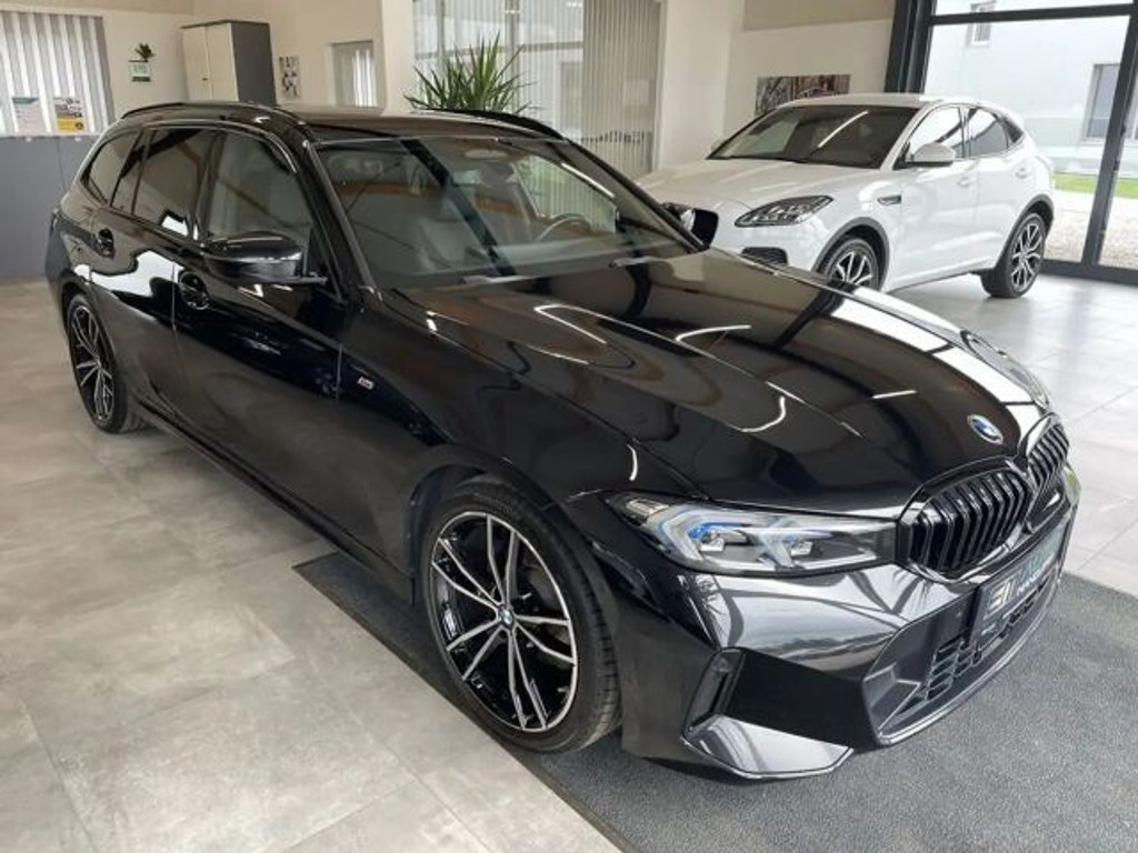 BMW 3 Serie 320 M-Sport xDrive Touring 320d