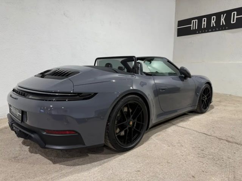 Porsche 992