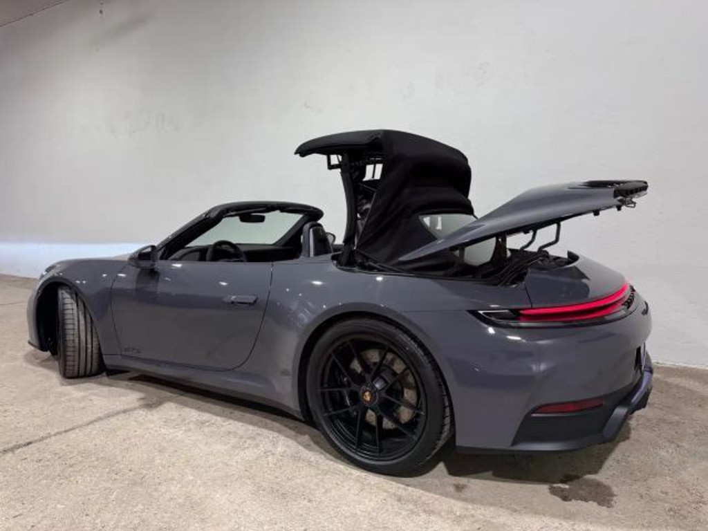 Porsche 992